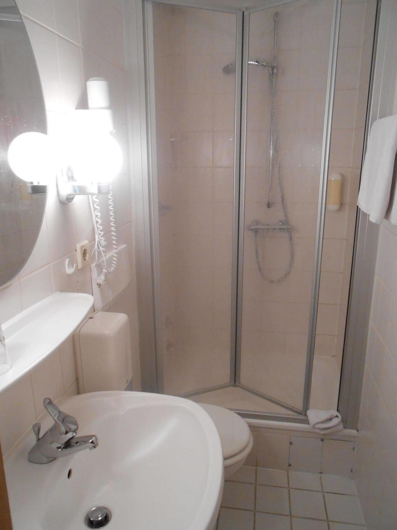 Muehlenthalers Park Hotel Конц Екстериор снимка